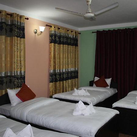 Travellers Dorm Bed & Breakfast Kathmandu Bagian luar foto