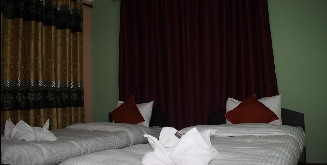 Travellers Dorm Bed & Breakfast Kathmandu Bagian luar foto