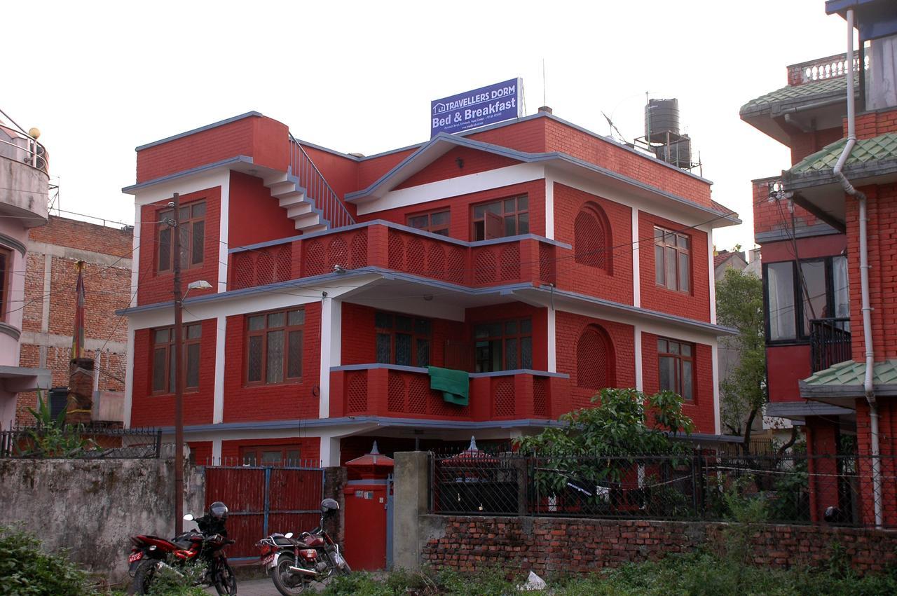 Travellers Dorm Bed & Breakfast Kathmandu Bagian luar foto