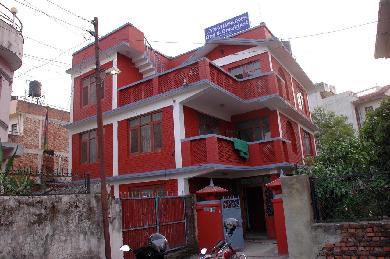 Travellers Dorm Bed & Breakfast Kathmandu Bagian luar foto