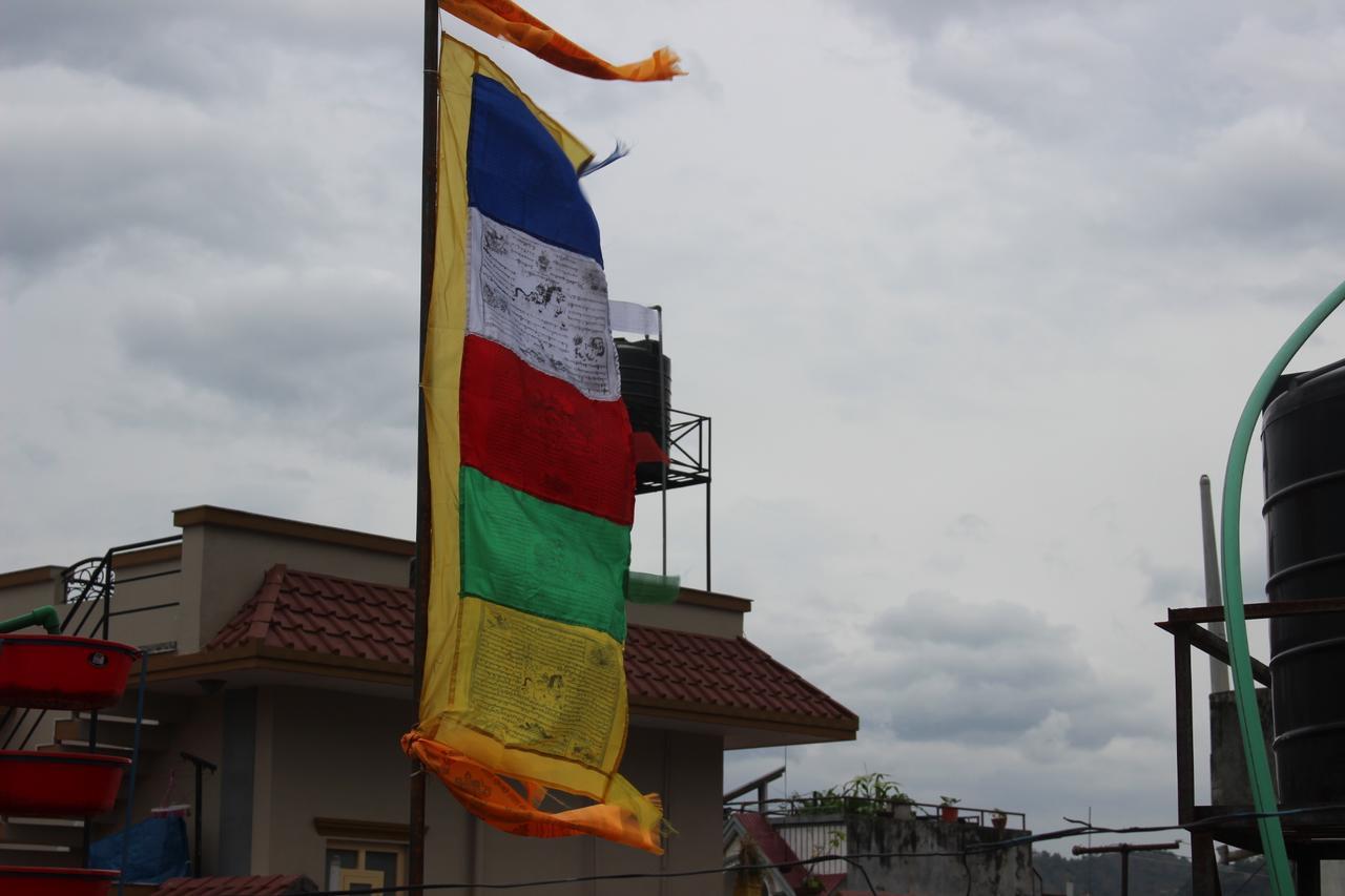 Travellers Dorm Bed & Breakfast Kathmandu Bagian luar foto