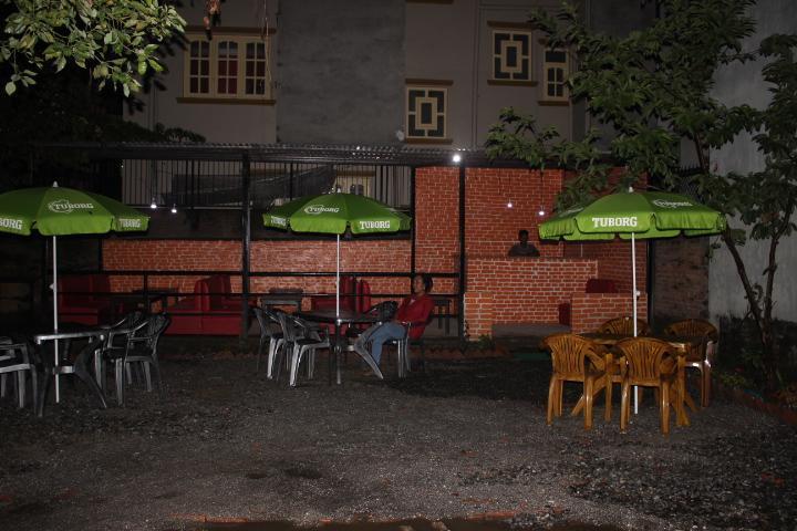 Travellers Dorm Bed & Breakfast Kathmandu Bagian luar foto