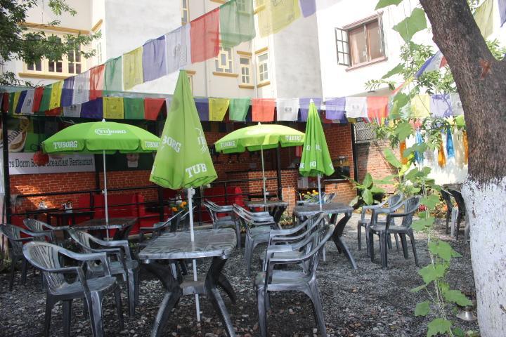 Travellers Dorm Bed & Breakfast Kathmandu Bagian luar foto