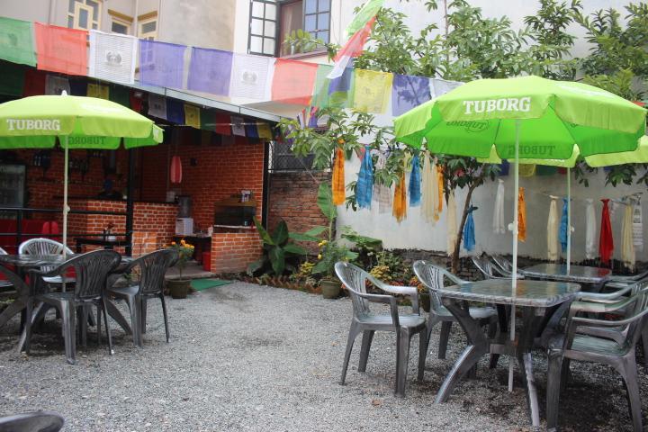 Travellers Dorm Bed & Breakfast Kathmandu Bagian luar foto